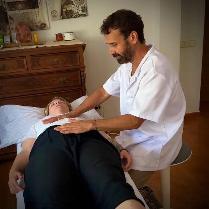 Prof. David Luján haciendo un trabajo energético